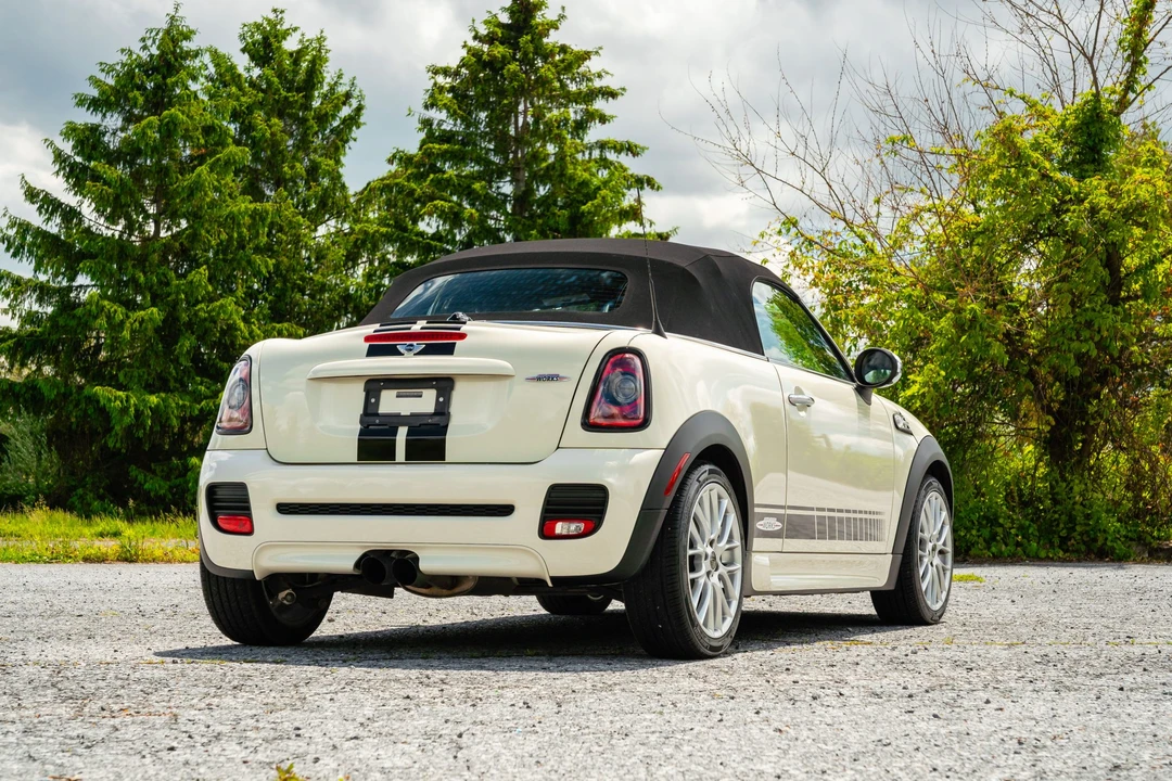 2015 Mini Coupe & Roadster - Image 19 of 31