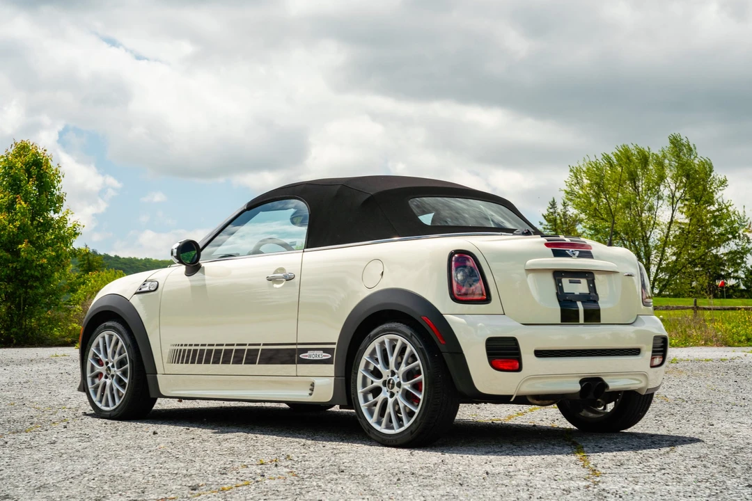 2015 Mini Coupe & Roadster - Image 11 of 31