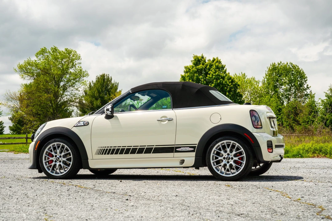 2015 Mini Coupe & Roadster - Image 10 of 31