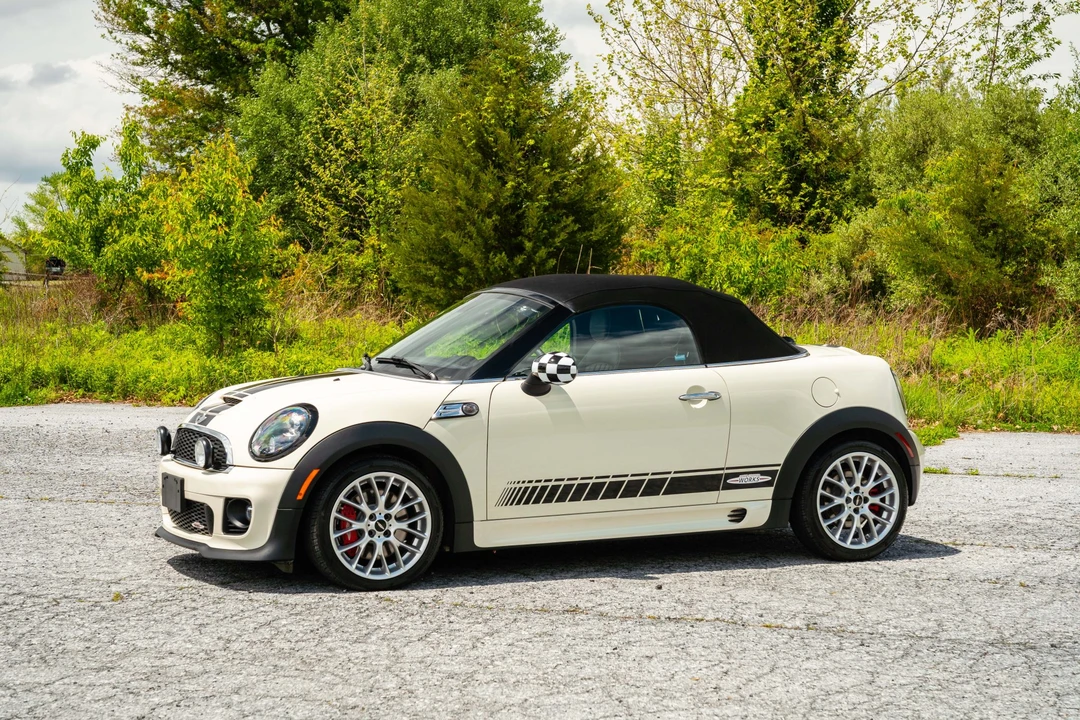 2015 Mini Coupe & Roadster - Image 7 of 31