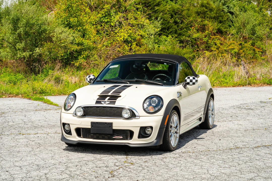 2015 Mini Coupe & Roadster - Image 2 of 31