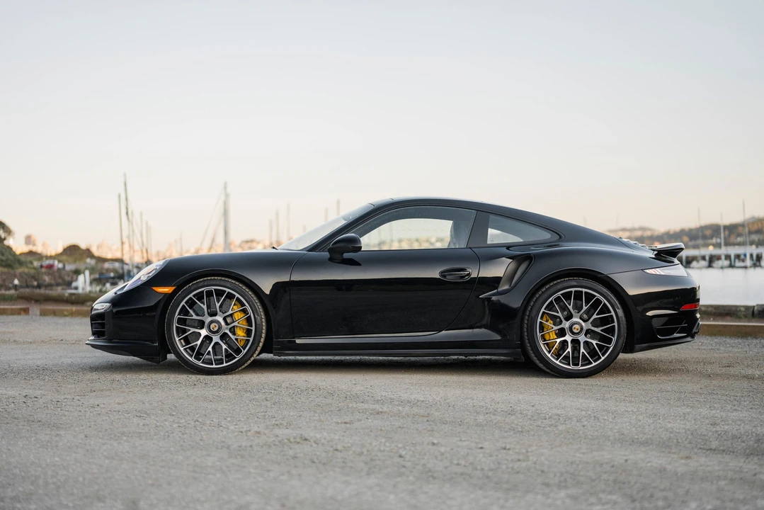 2015 Porsche 991 Turbo S - Image 10 of 31