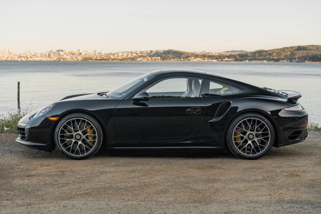 2015 Porsche 991 Turbo S - Image 11 of 31