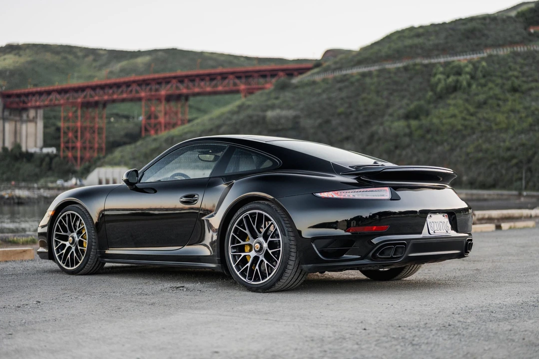 2015 Porsche 991 Turbo S - Image 13 of 31