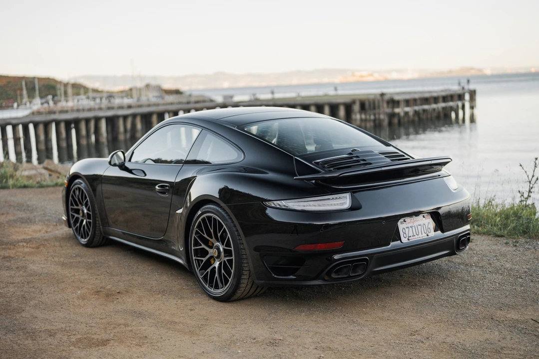 2015 Porsche 991 Turbo S - Image 15 of 31