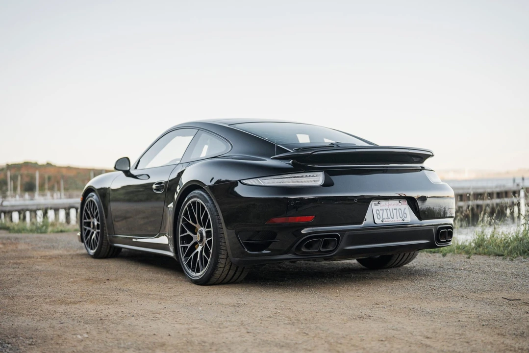 2015 Porsche 991 Turbo S - Image 16 of 31