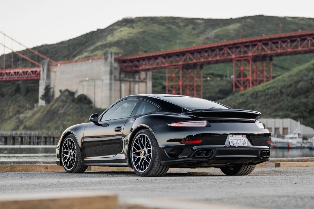 2015 Porsche 991 Turbo S - Image 17 of 31