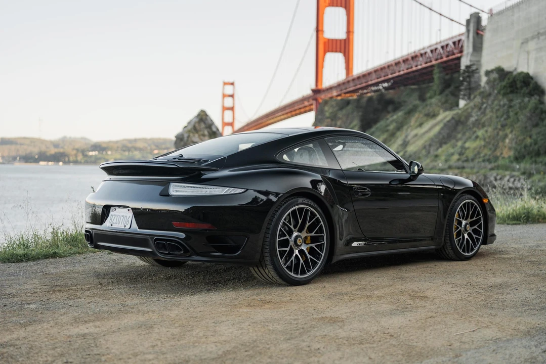 2015 Porsche 991 Turbo S - Image 23 of 31