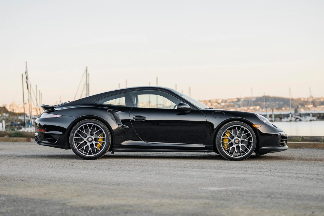 2015 Porsche 991 Turbo S - Image 28 of 31