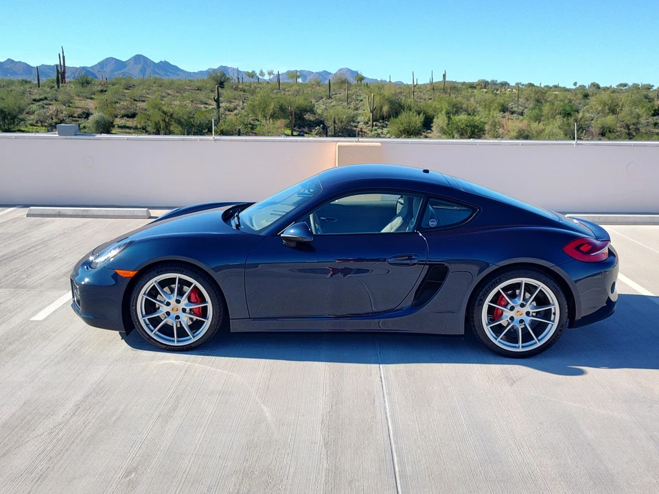 2015 Porsche 981 Cayman S - Image 9 of 31