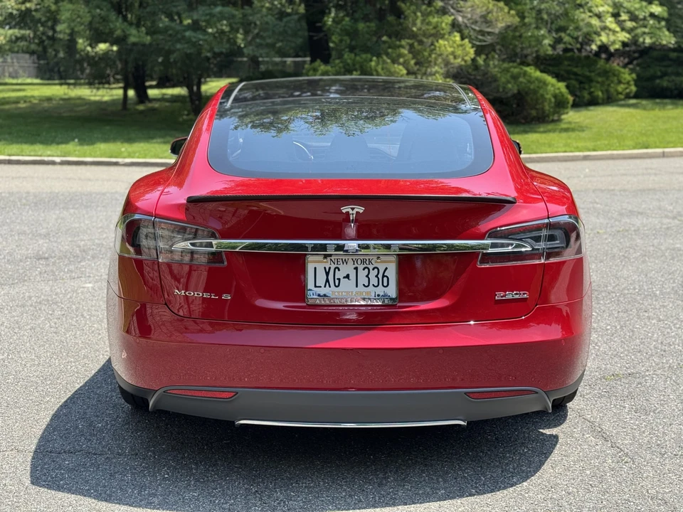 2015 Tesla Model S - Image 7 of 31