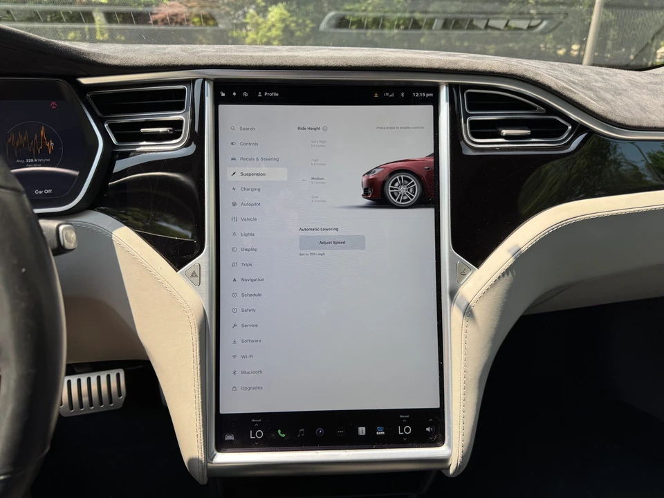 2015 Tesla Model S - Image 28 of 31