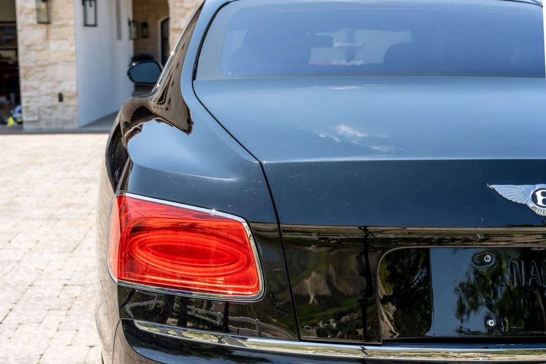 2016 Bentley Continental Flying Spur - Image 24 of 31