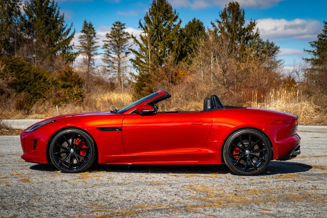 2016 Jaguar F-Type R 1st Gen - Image 25 of 31