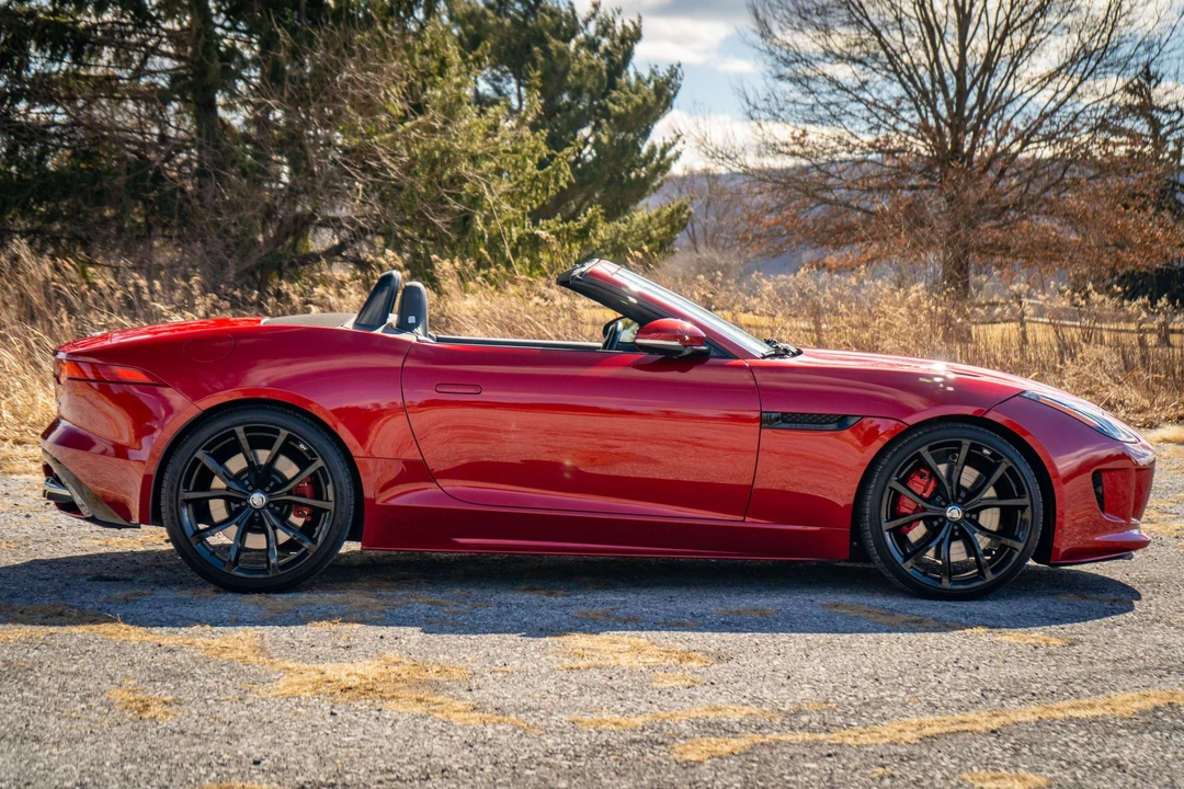 2016 Jaguar F-Type R 1st Gen - Image 20 of 31