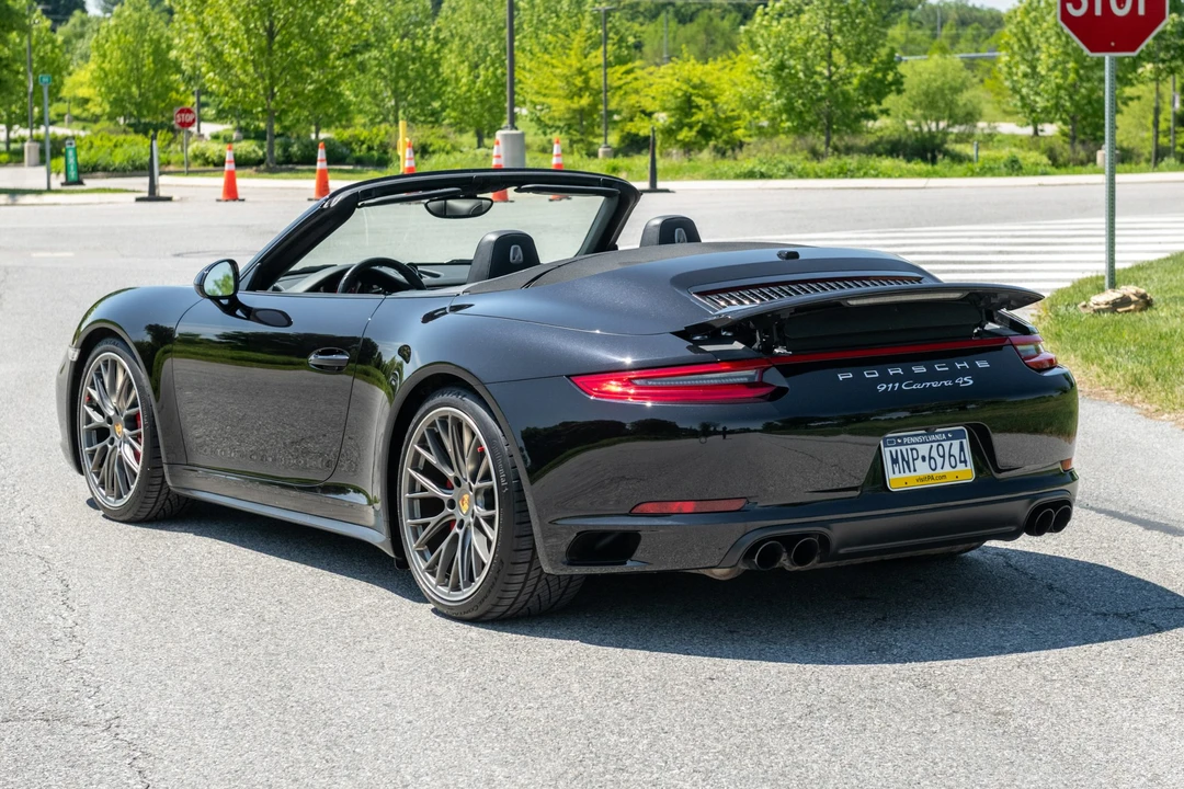 2017 Porsche 991 Carrera 4S - Image 8 of 31