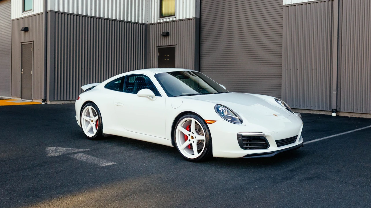 2017 Porsche 991 Carrera S - Image 7 of 31