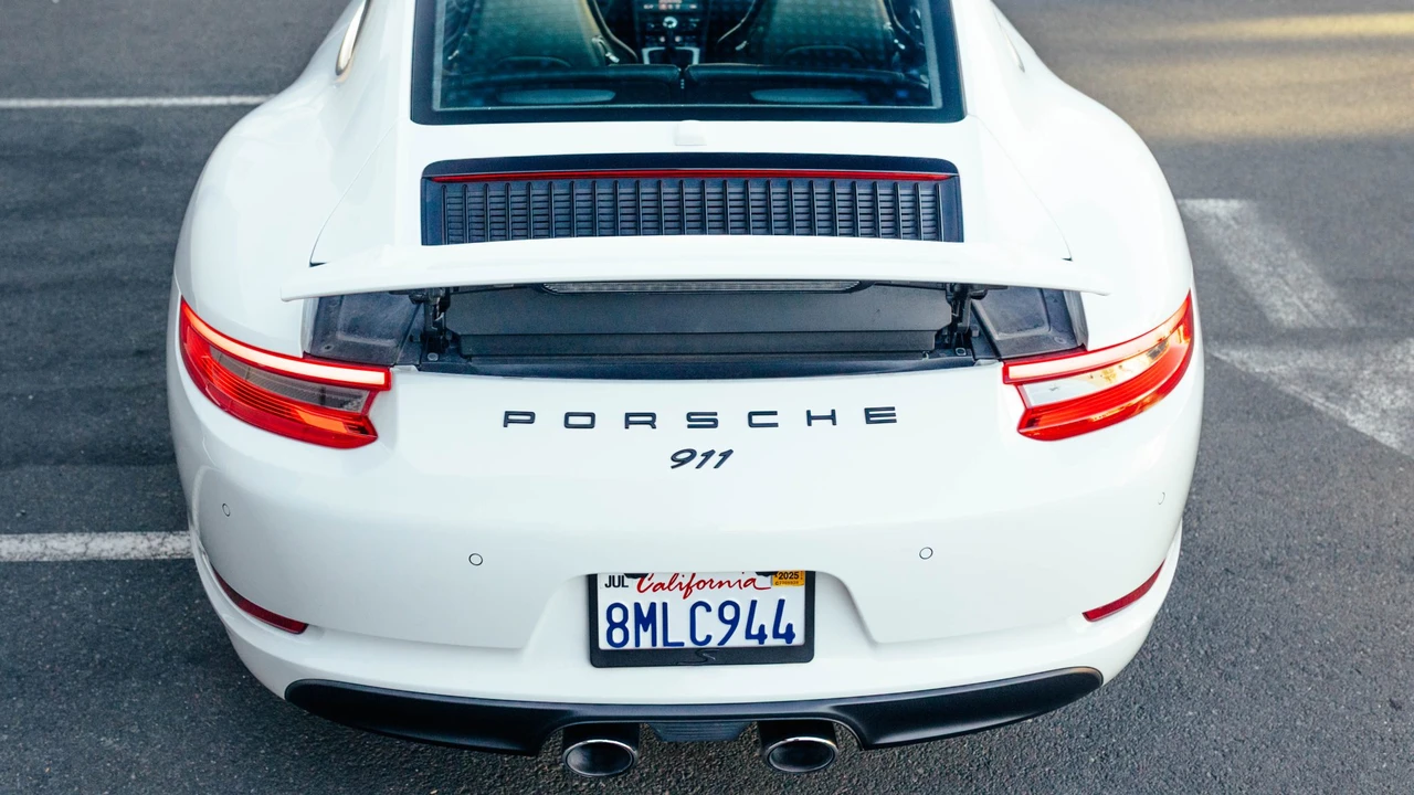 2017 Porsche 991 Carrera S - Image 27 of 31