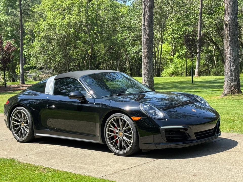 2017 Porsche 991 Targa 4 & 4S - Image 22 of 31