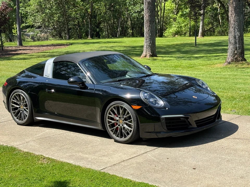 2017 Porsche 991 Targa 4 & 4S - Image 23 of 31