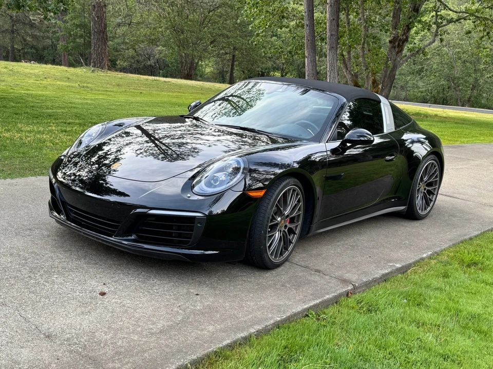 2017 Porsche 991 Targa 4 & 4S - Image 6 of 31