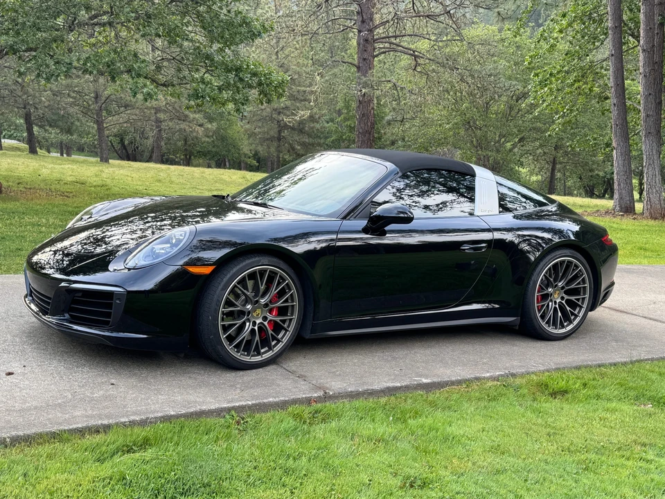 2017 Porsche 991 Targa 4 & 4S - Image 2 of 31