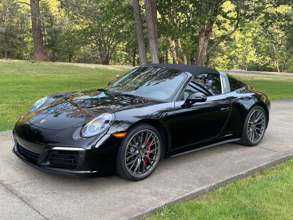 2017 Porsche 991 Targa 4 & 4S - Image 7 of 31