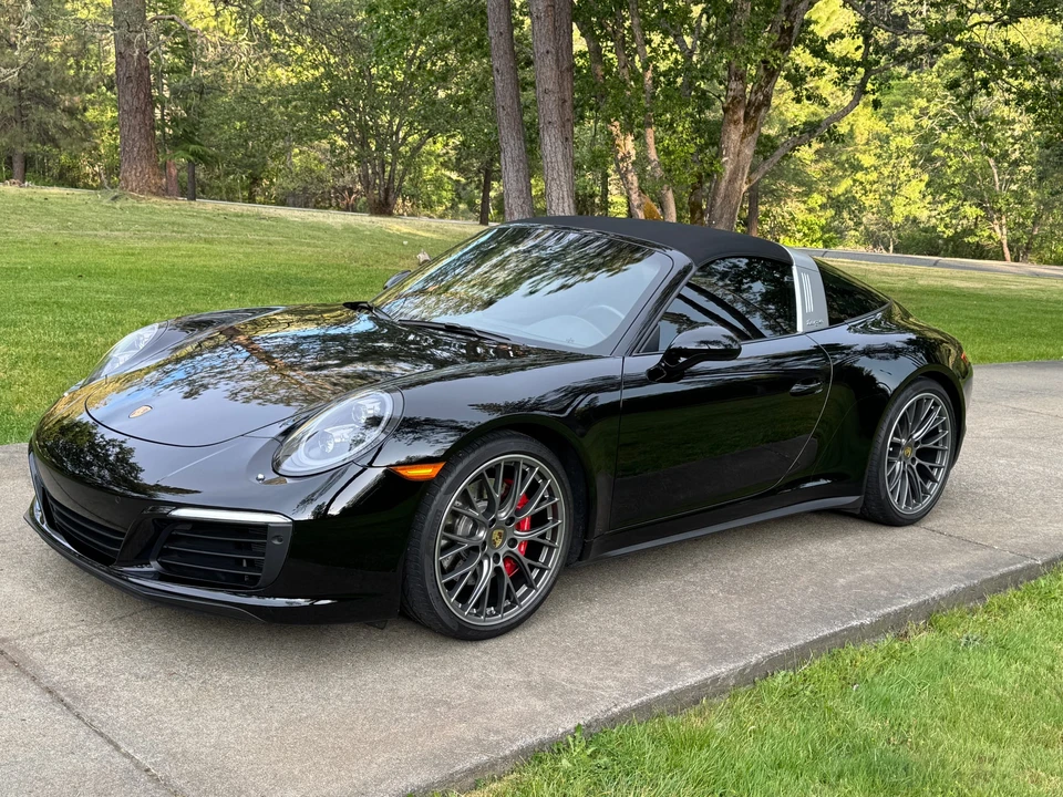 2017 Porsche 991 Targa 4 & 4S - Image 8 of 31