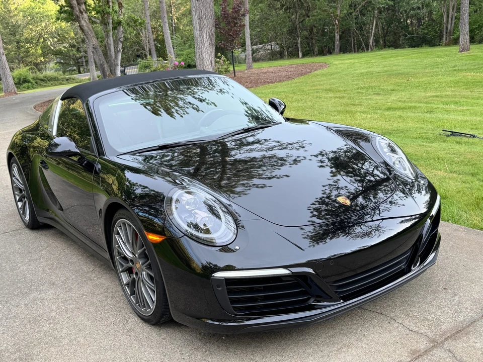 2017 Porsche 991 Targa 4 & 4S - Image 17 of 31