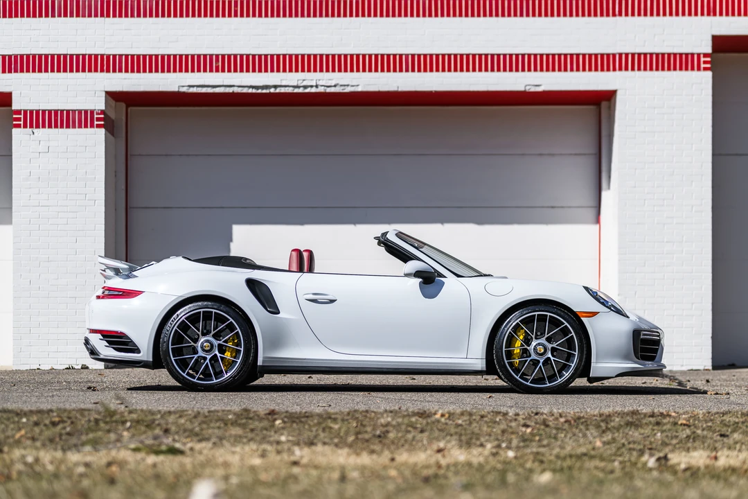 2017 Porsche 991 Turbo - Image 11 of 31