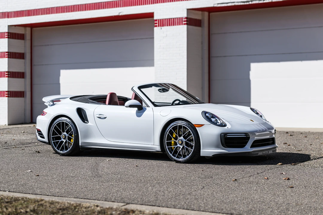 2017 Porsche 991 Turbo - Image 9 of 31