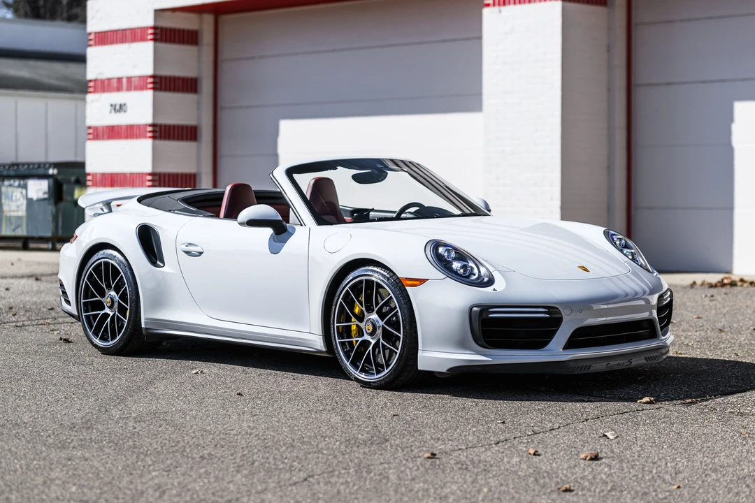 2017 Porsche 991 Turbo - Image 6 of 31