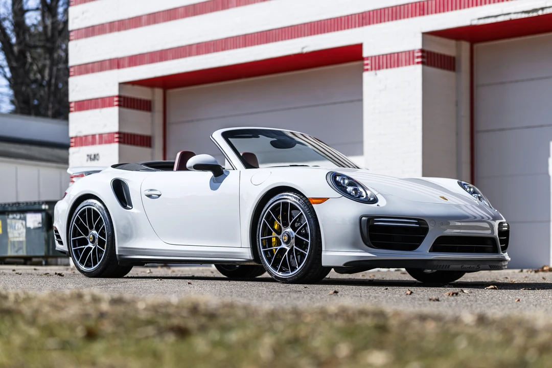 2017 Porsche 991 Turbo - Image 7 of 31