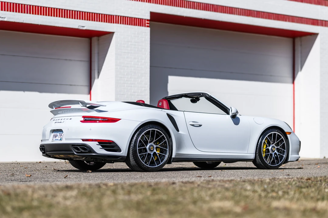 2017 Porsche 991 Turbo - Image 13 of 31