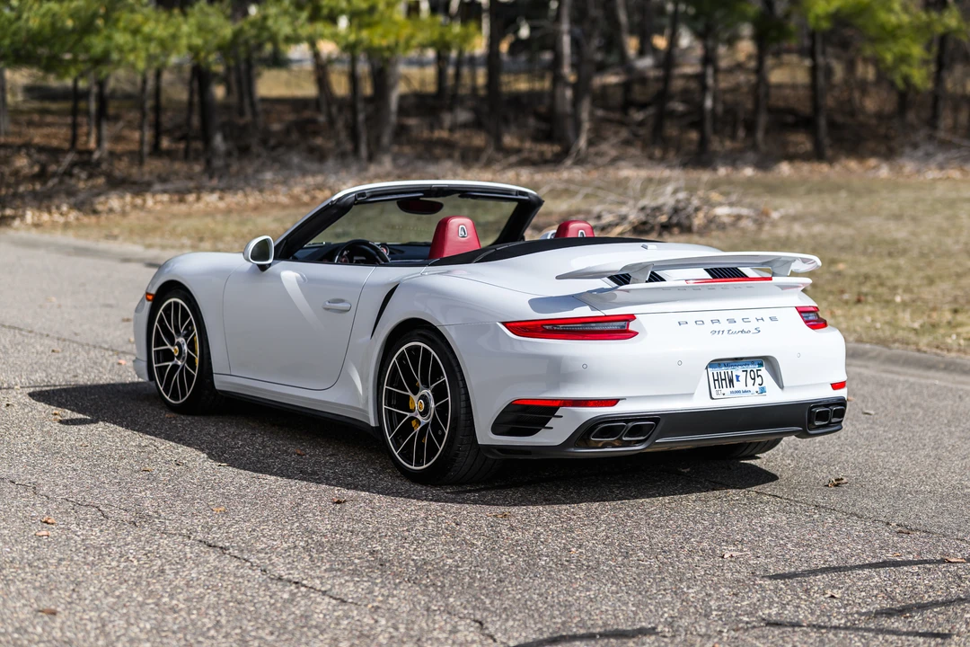 2017 Porsche 991 Turbo - Image 26 of 31