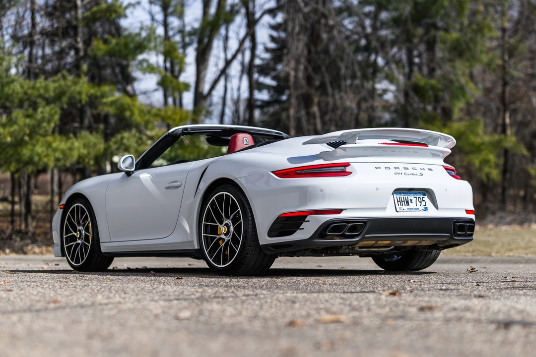 2017 Porsche 991 Turbo - Image 27 of 31