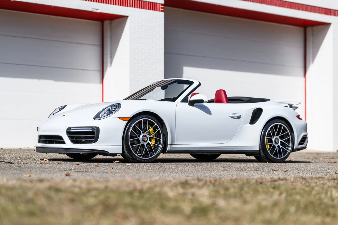 2017 Porsche 991 Turbo - Image 2 of 31
