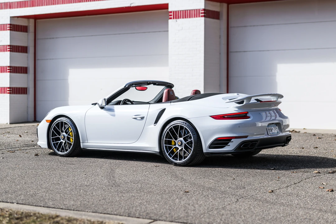 2017 Porsche 991 Turbo - Image 18 of 31