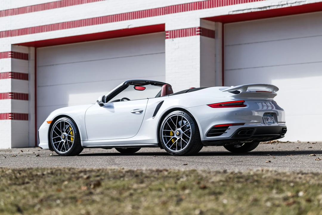2017 Porsche 991 Turbo - Image 19 of 31