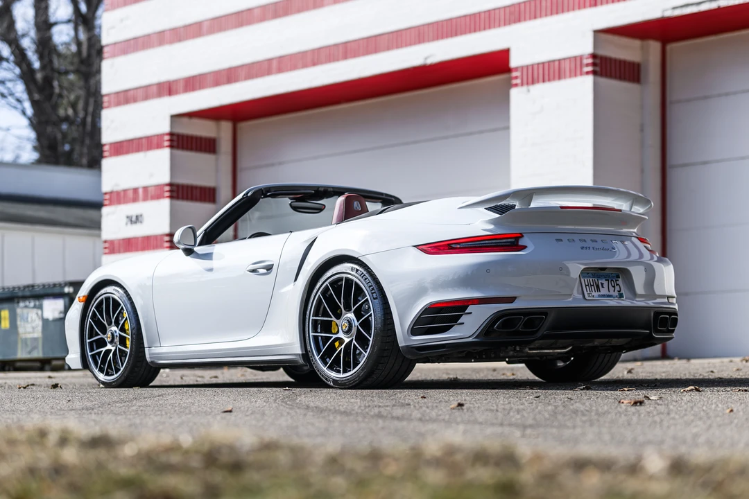 2017 Porsche 991 Turbo - Image 16 of 31