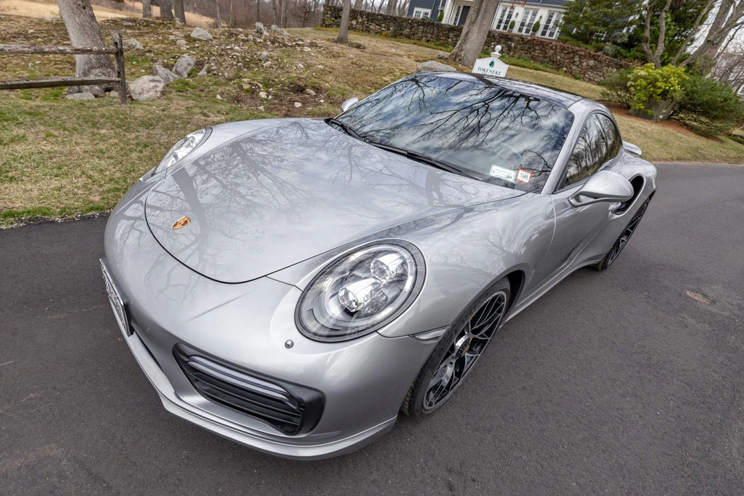 2017 Porsche 991 Turbo - Image 9 of 31