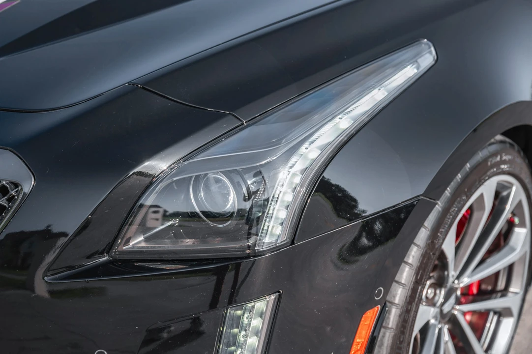 2018 Cadillac CTS-V 3rd Gen - Image 27 of 31