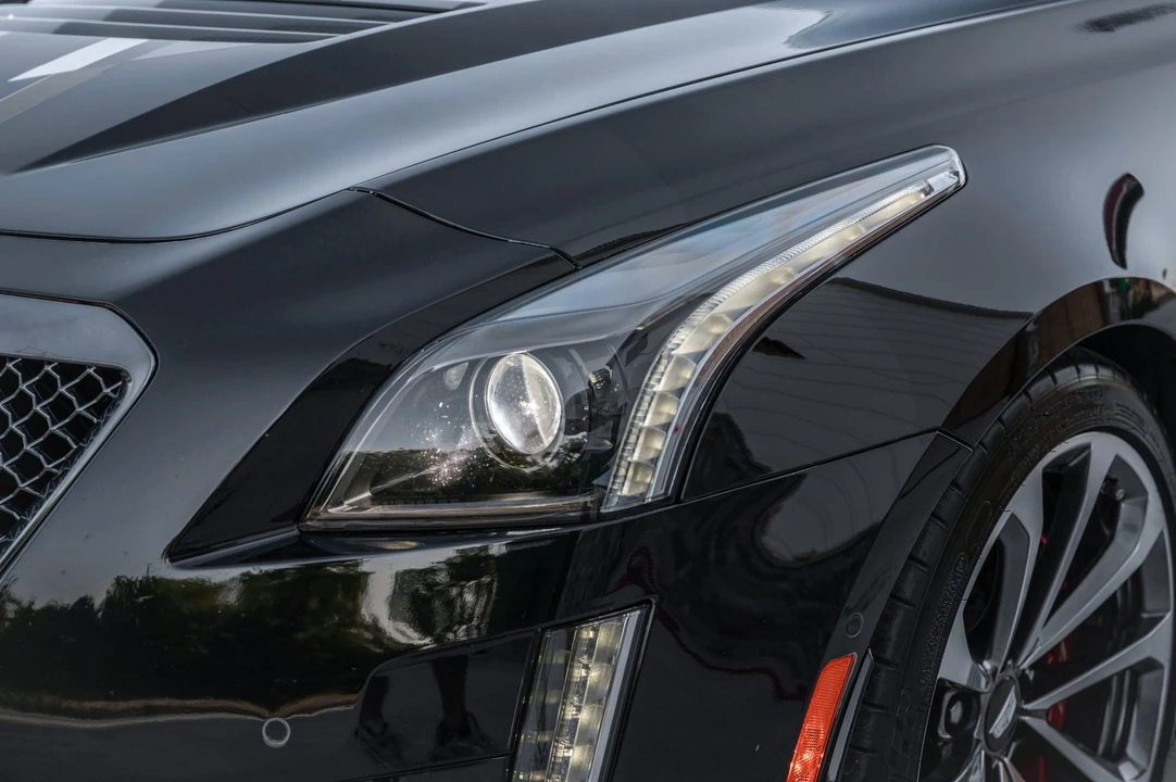 2018 Cadillac CTS-V 3rd Gen - Image 28 of 31