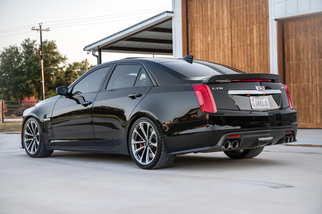 2018 Cadillac CTS-V 3rd Gen - Image 4 of 31