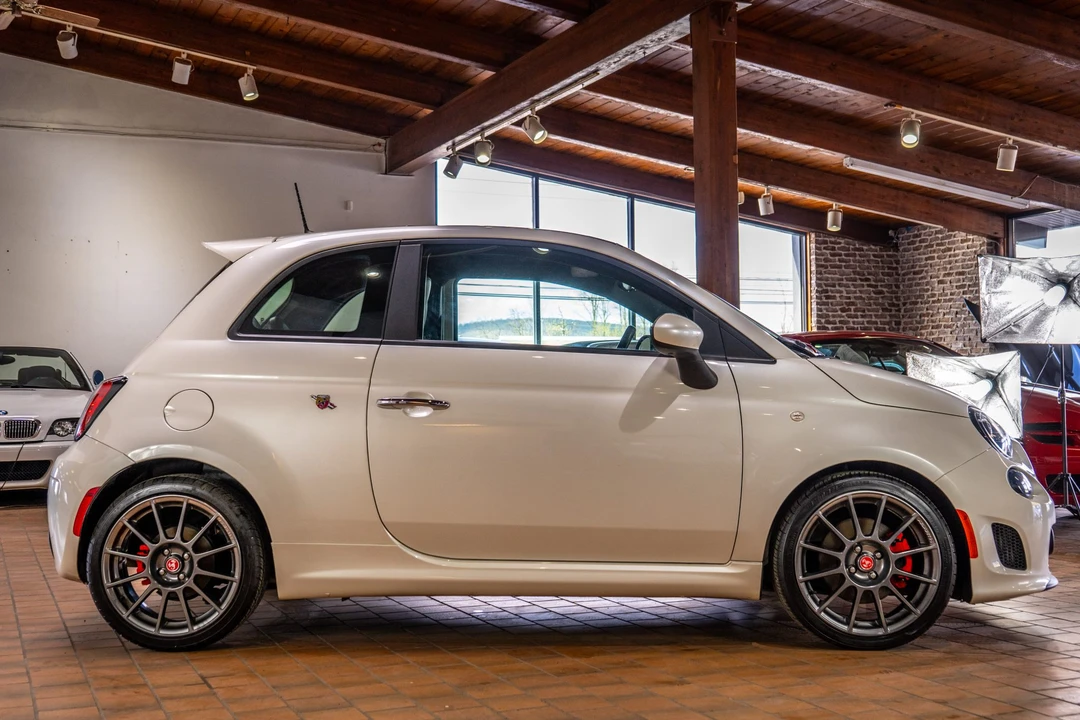 2018 Fiat Abarth 500 - Image 10 of 31