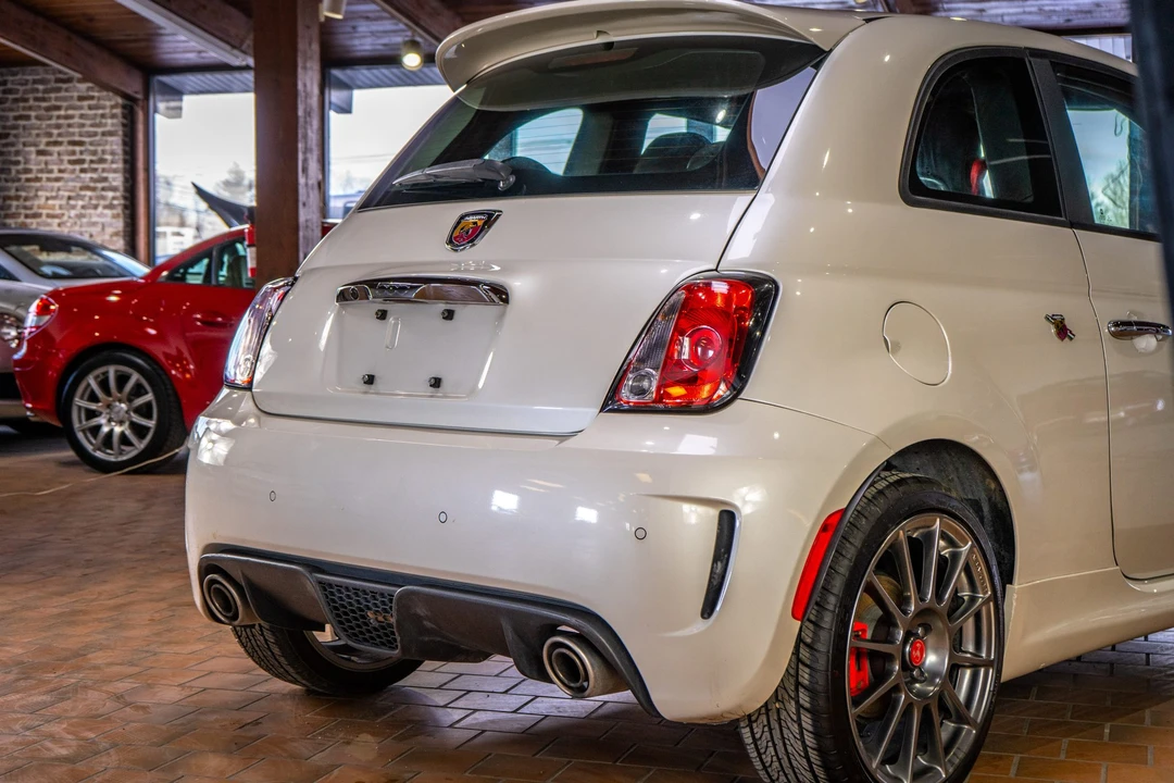 2018 Fiat Abarth 500 - Image 25 of 31