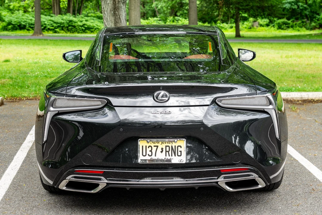 2018 Lexus LC - Image 6 of 31
