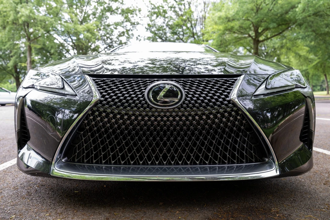 2018 Lexus LC - Image 11 of 31