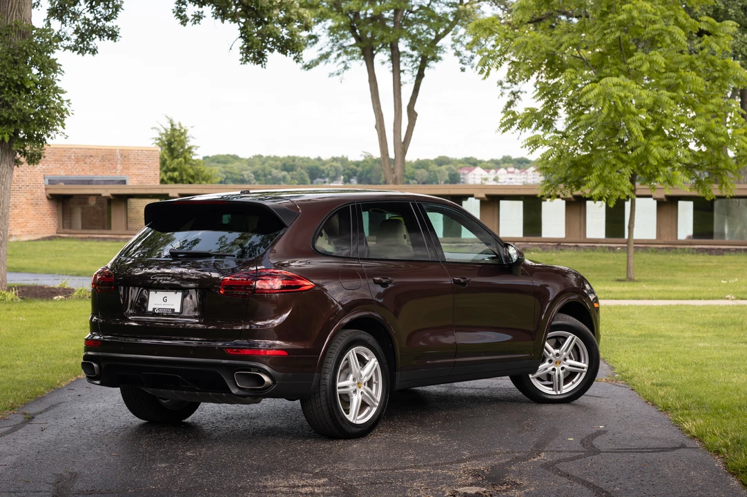 2018 Porsche 958 Cayenne - Image 16 of 31