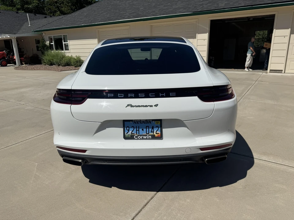 2018 Porsche 971 Panamera - Image 12 of 31